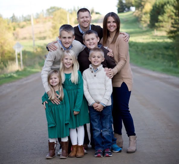 This image has an empty alt attribute; its file name is Mulvihill-Family-2019-SM.jpg